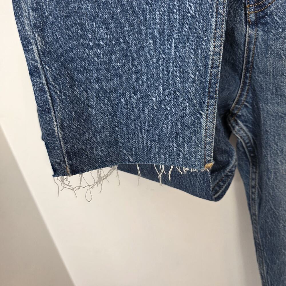 NEW BDG Medium Wash Edie High Rise Super Slim Raw Hem Casual Jeans Size 30 - Picture 8 of 10